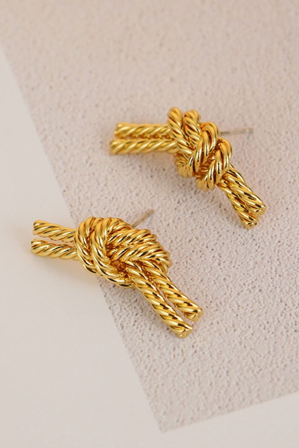 18K Gold Twisted Earrings