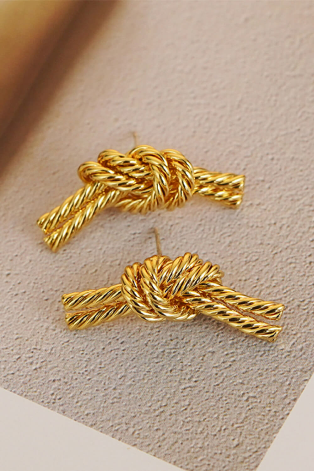 18K Gold Twisted Earrings